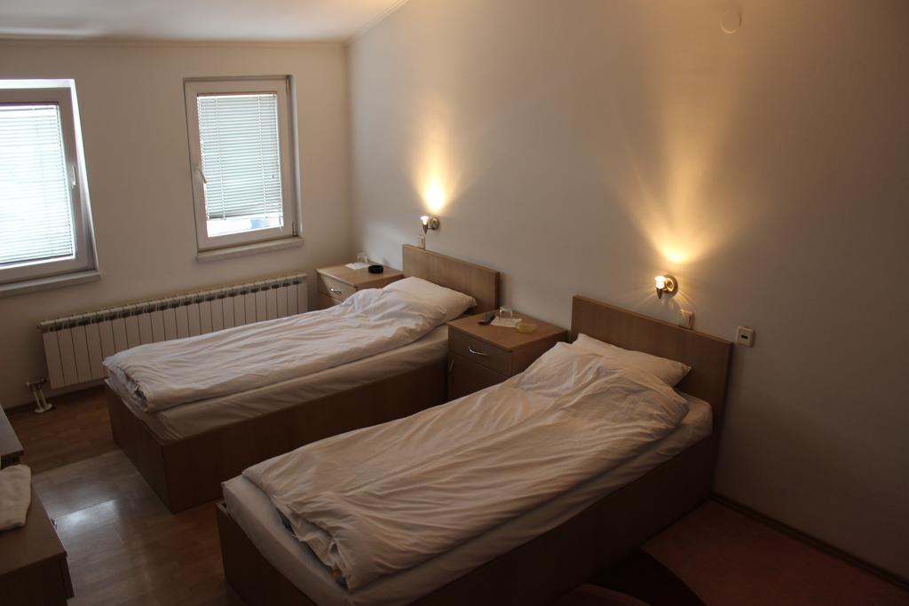 Rooms Zebax Сараево Екстериор снимка